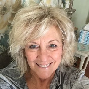 Meet your Posher, Joan